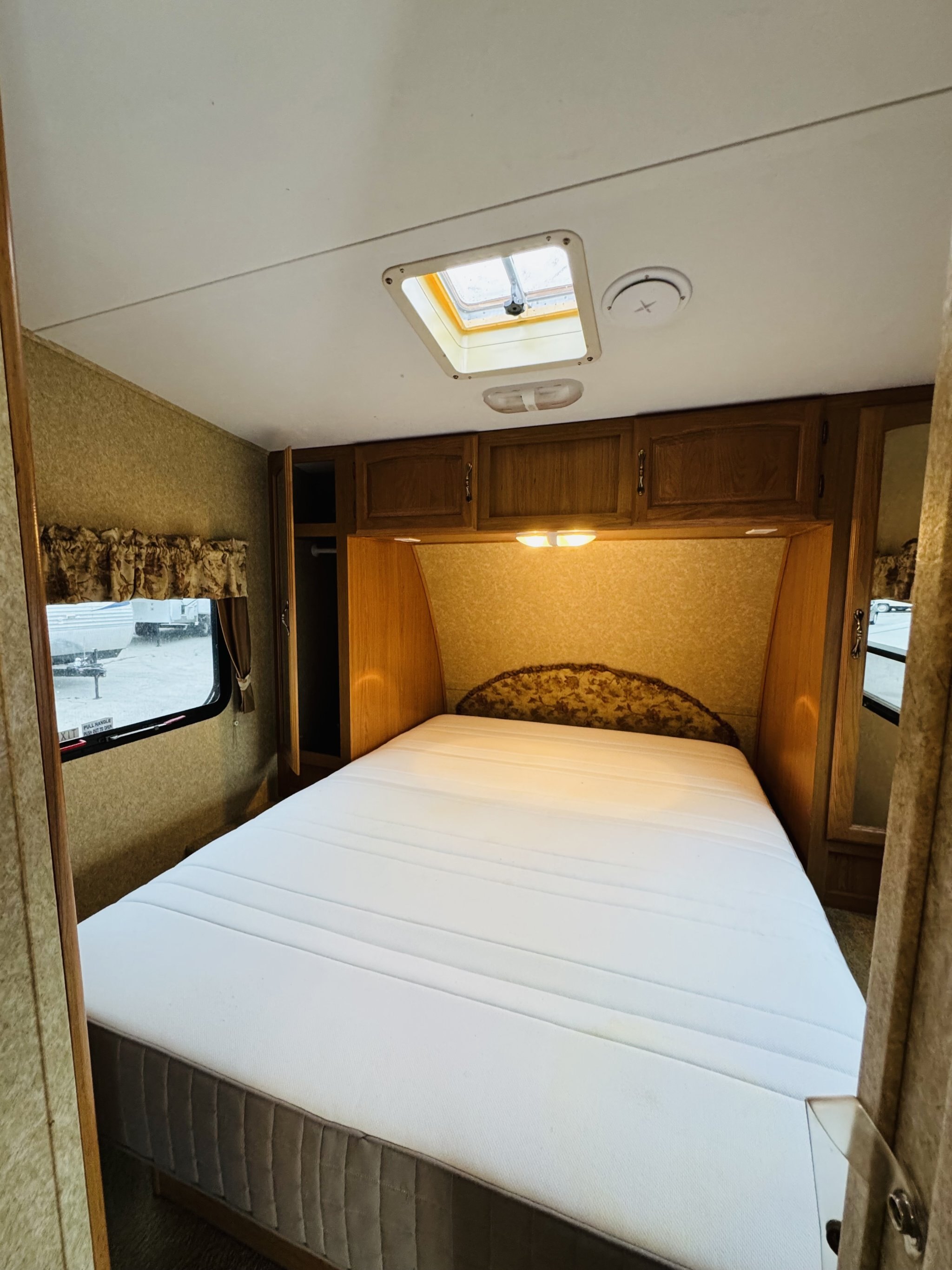 2008 KEYSTONE LAREDO 284BH