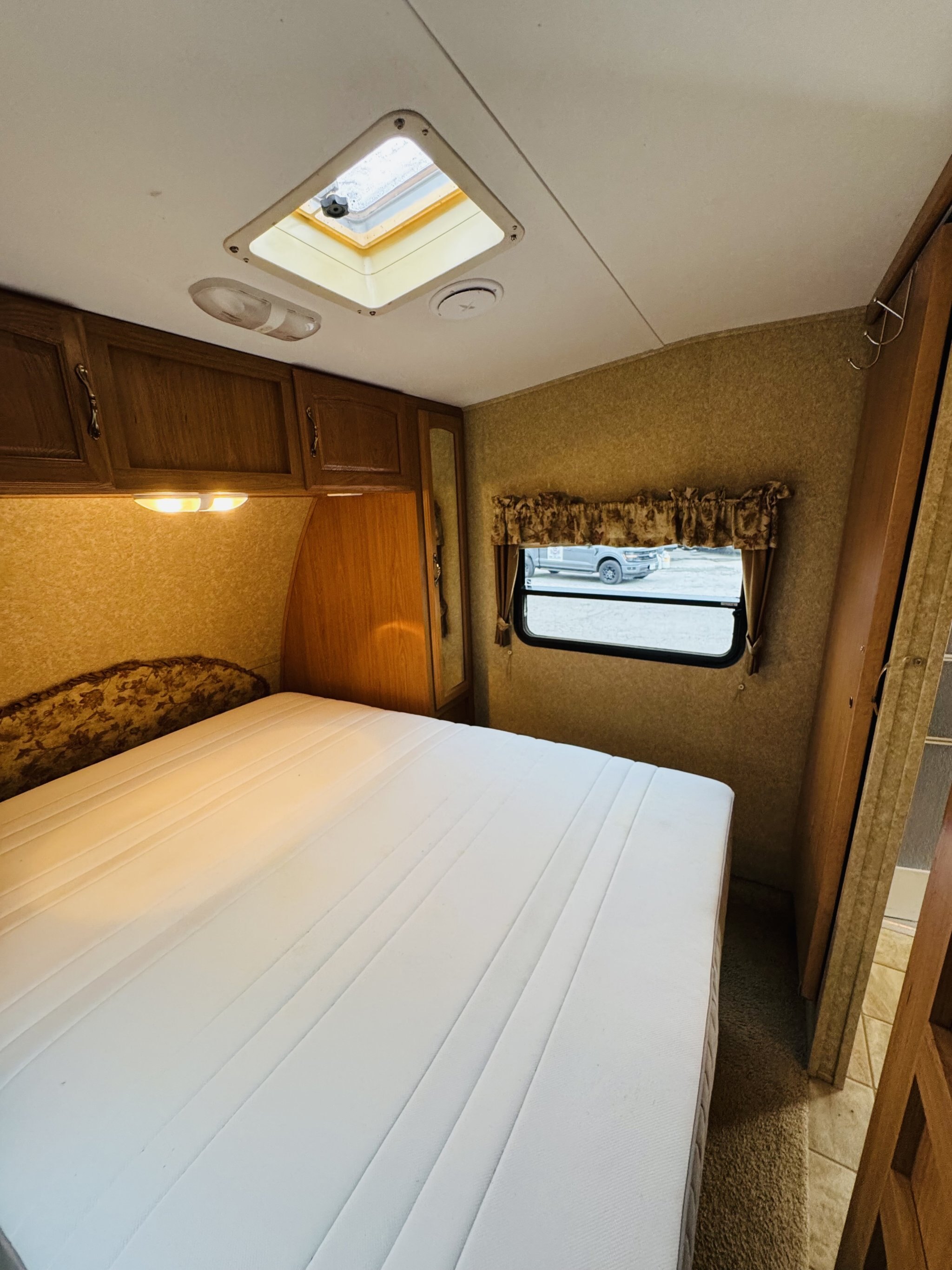 2008 KEYSTONE LAREDO 284BH