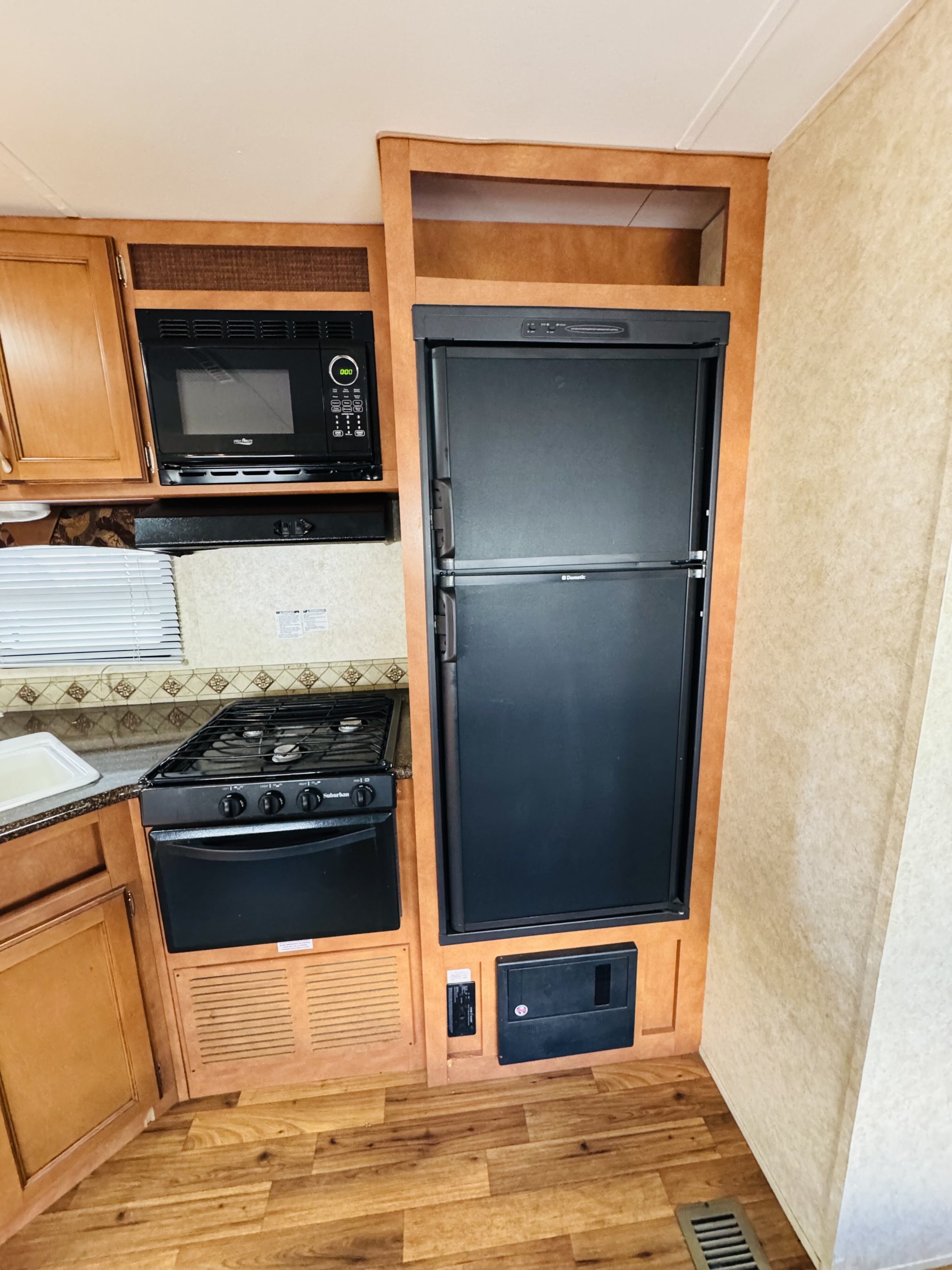 2013 GULFSTREAM KINGSPORT 301TB