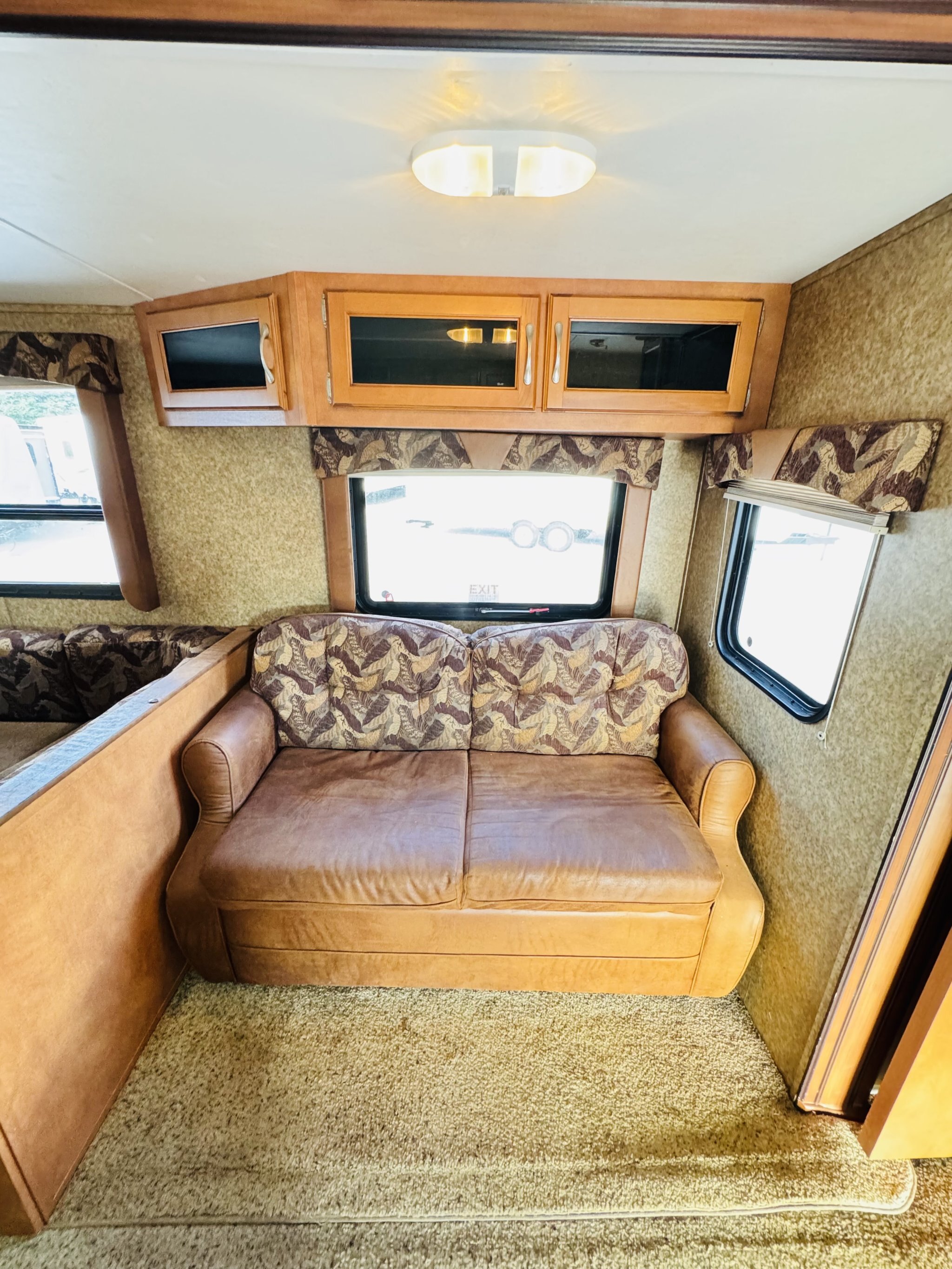 2013 GULFSTREAM KINGSPORT 301TB