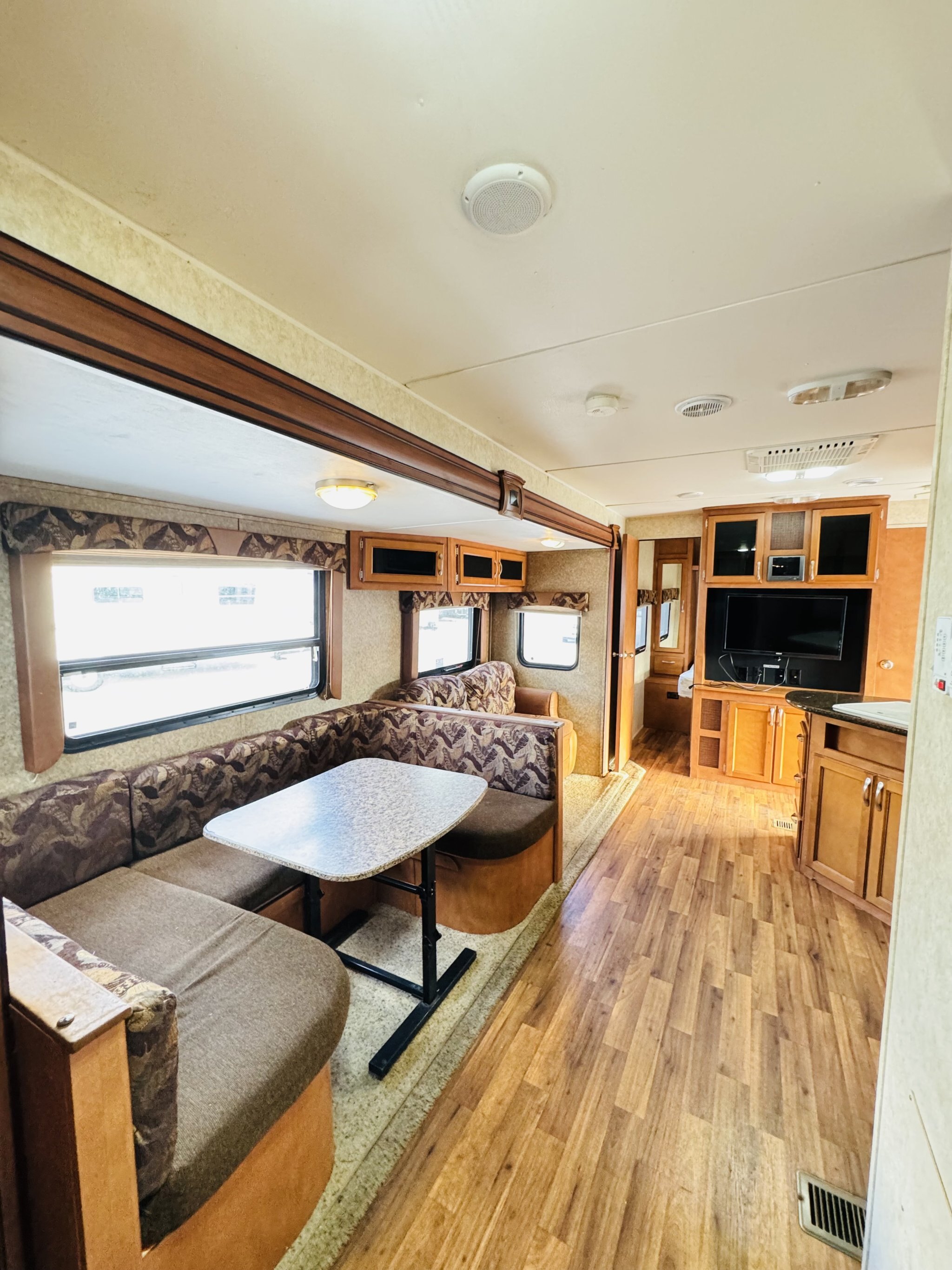 2013 GULFSTREAM KINGSPORT 301TB