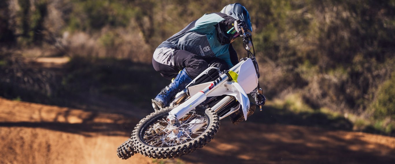 2025 Husqvarna FC 350 THE CROSSER OF CHOICE