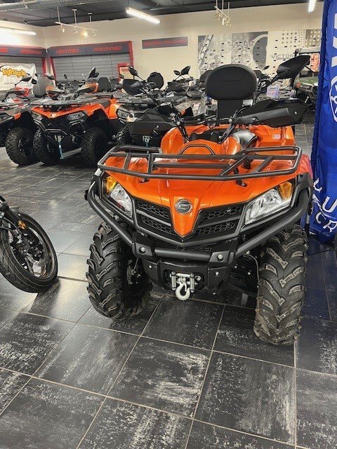 2022 CFMOTO CFORCE 400 TOURING Lava Orange LIKE NEW SO MANY FEATURES CASH PRICE $5999 PLUS HST