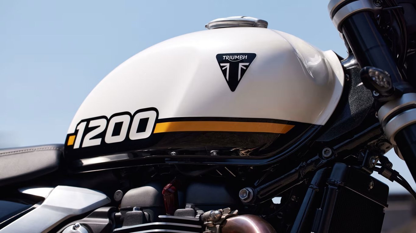 2025 Triumph NEW SPEED TWIN 1200 Crystal White / Sapphire Black ALL NEW FEATURES SPRING LAYAWAY PRICING AVAILABLE