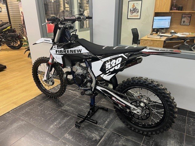 2022 TC250 SUPER CLEAN LOW HOURS FRESH TOP END MANY EXTRA'S $5499 PLUS HST