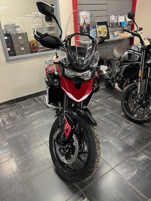 2024 Triumph Tiger 900 GT PRO CARNIVAL RED / SAPPHIRE BLACK THE ADVENTURE KING $15999 PLUS HST