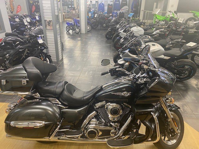 2021 Kawasaki VULCAN 1700 VOYAGER ABS SUPER CLEAN LIKE NEW CERTIFIED READY FOR LATE SUMMER FALL TOURING $13999 PLUS HST