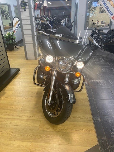 2021 Kawasaki VULCAN 1700 VOYAGER ABS SUPER CLEAN LIKE NEW CERTIFIED READY FOR LATE SUMMER FALL TOURING $13999 PLUS HST