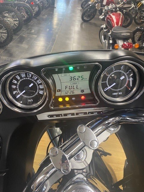 2021 Kawasaki VULCAN 1700 VOYAGER ABS SUPER CLEAN LIKE NEW CERTIFIED READY FOR LATE SUMMER FALL TOURING $13999 PLUS HST