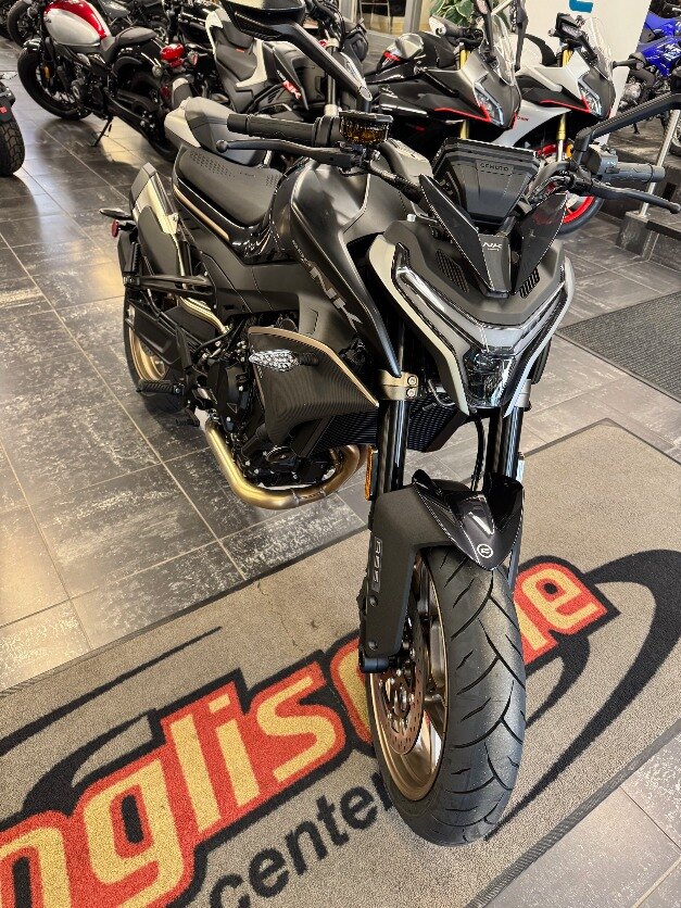 2025 CFMOTO 800NK Zircon Black SO MANY FEATURES AND HIGH PERFORMANCE