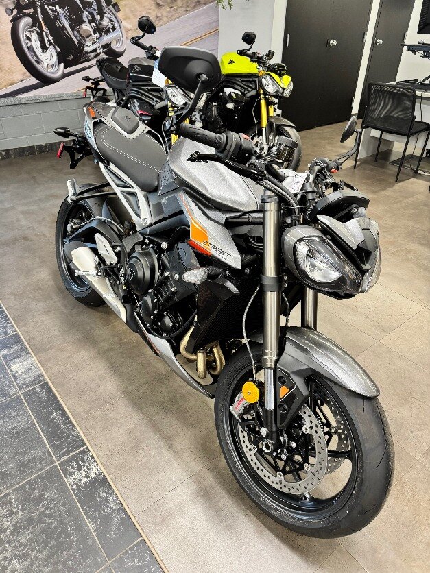 2025 Triumph STREET TRIPLE 765 RS Silver Ice