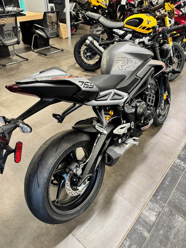 2025 Triumph STREET TRIPLE 765 RS Silver Ice