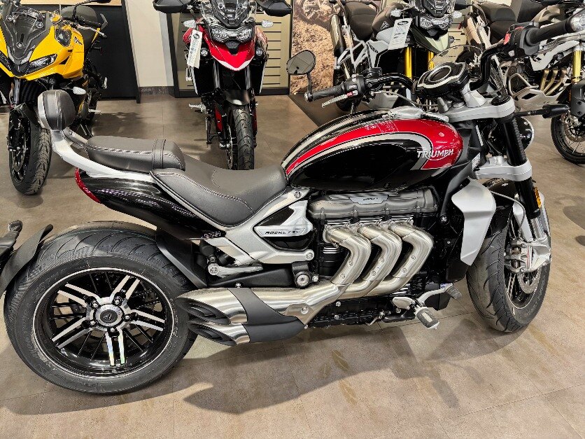 2024 Triumph Rocket 3 GT BLACK / RED 2500CC THE BIGGEST THE BEST ONE ONLY $21999 PLUS HST
