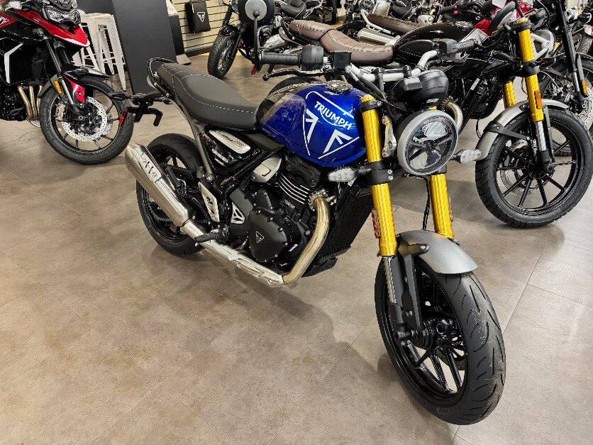 2025 Triumph SPEED 400 Caspian Blue / Storm Grey LIGHTWEIGHT CLASSIC FUN!!!