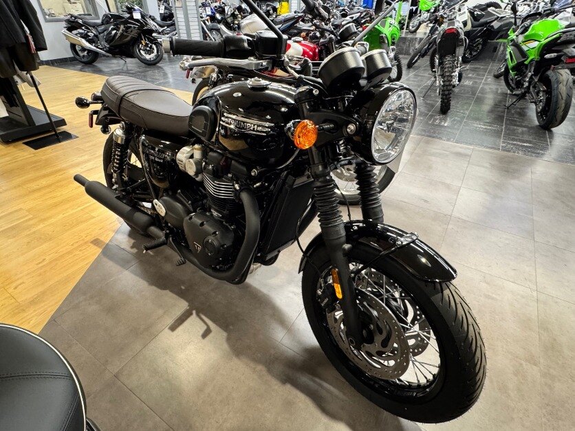 2025 Triumph BONNEVILLE T120 BLACK JET BLACK