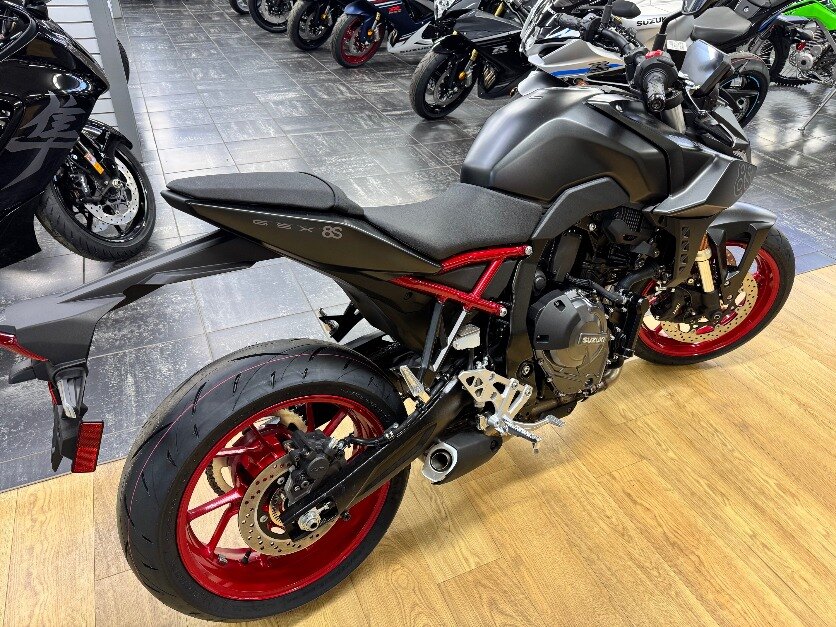 2025 GSX8S METALLIC MATTE BLACK DECEMBER CASH PRICE SPRING LAYAWAY $10499 PLUS HST