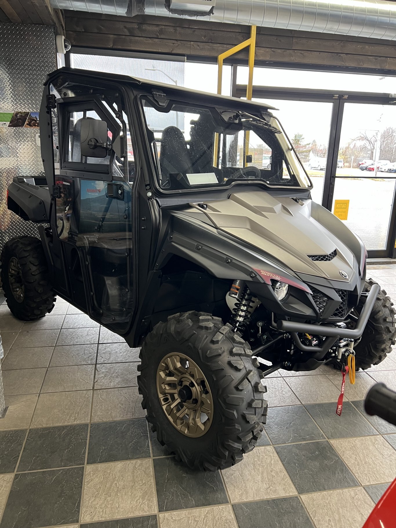 2024 Yamaha WOLVERINE® X2 1000 SE with HARD CAB AND HEAT!!