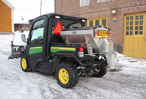 HillTip IceStriker™ Sand & Salt spreader