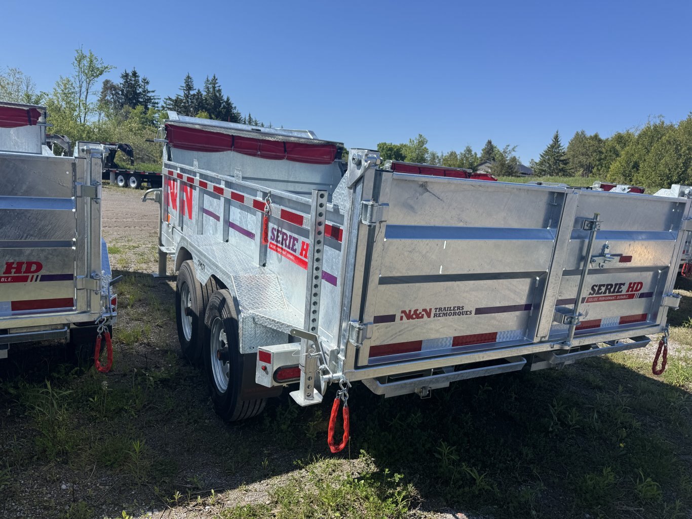 N&N 7 Ton Gooseneck Dump Trailer