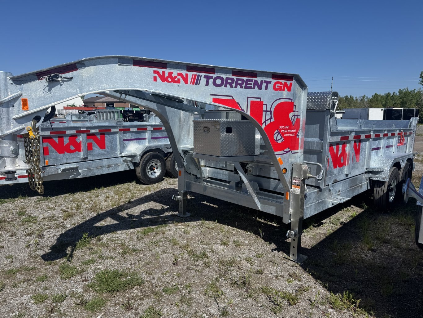 N&N 7 Ton Gooseneck Dump Trailer
