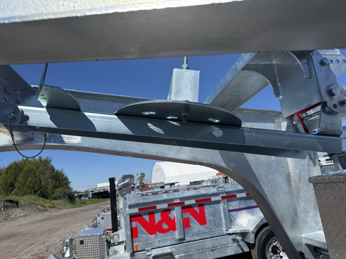 N&N 7 Ton Gooseneck Dump Trailer