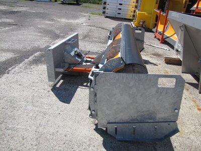 Arctic 8 Arctic Snow Pusher