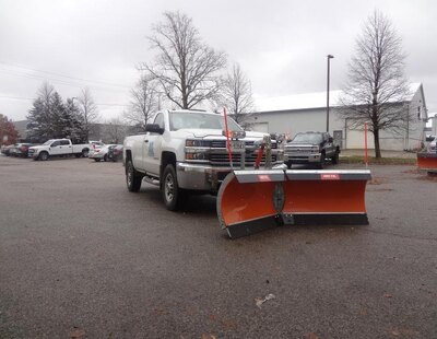 ARCTIC 9' POLY SNOW PLOW