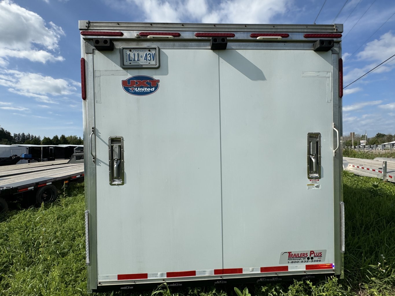 UNITED 50' Tri Axle Enclosed Car Hauler