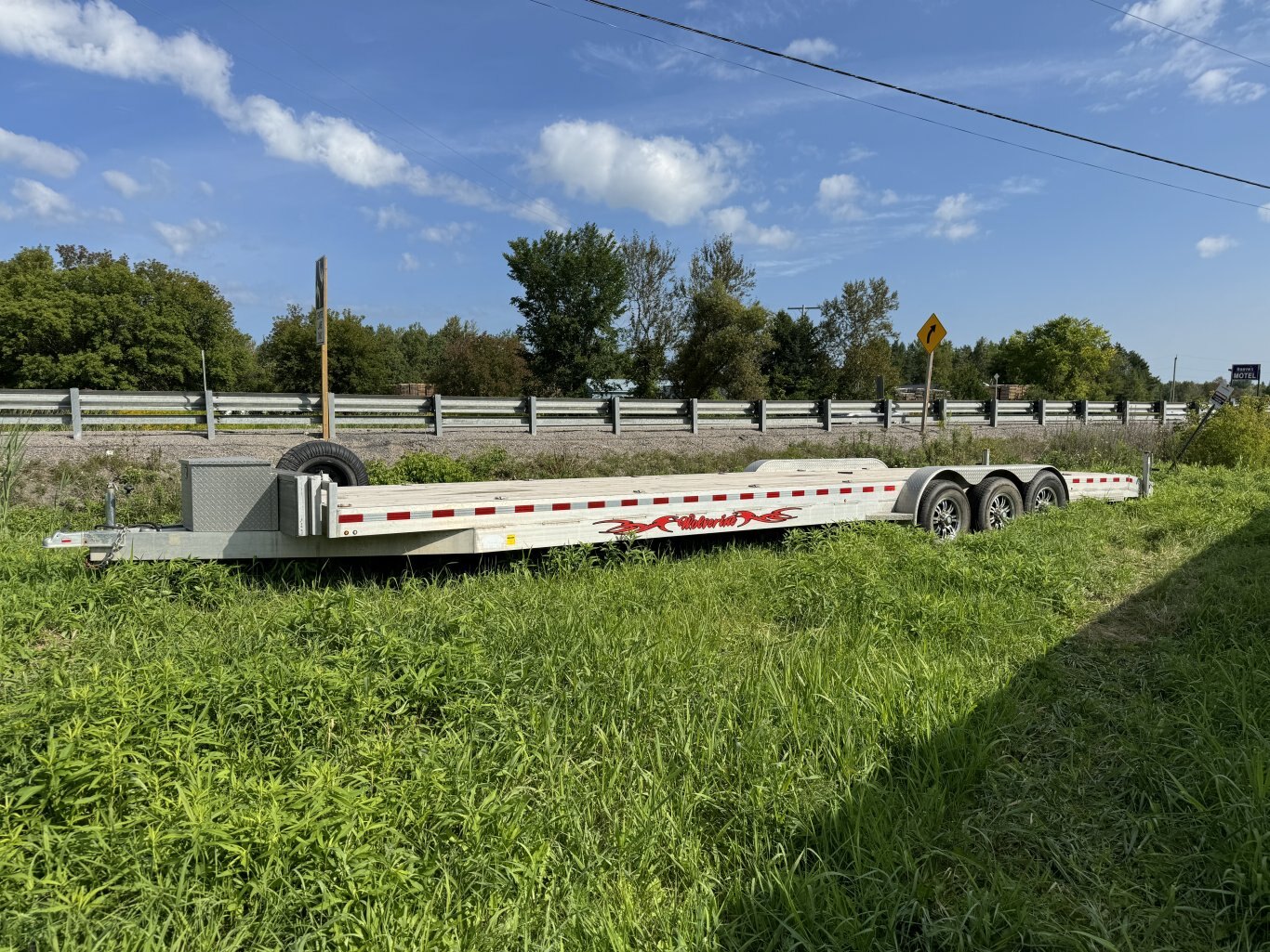 34' Aluminum Tri Axle Equipment Trailers