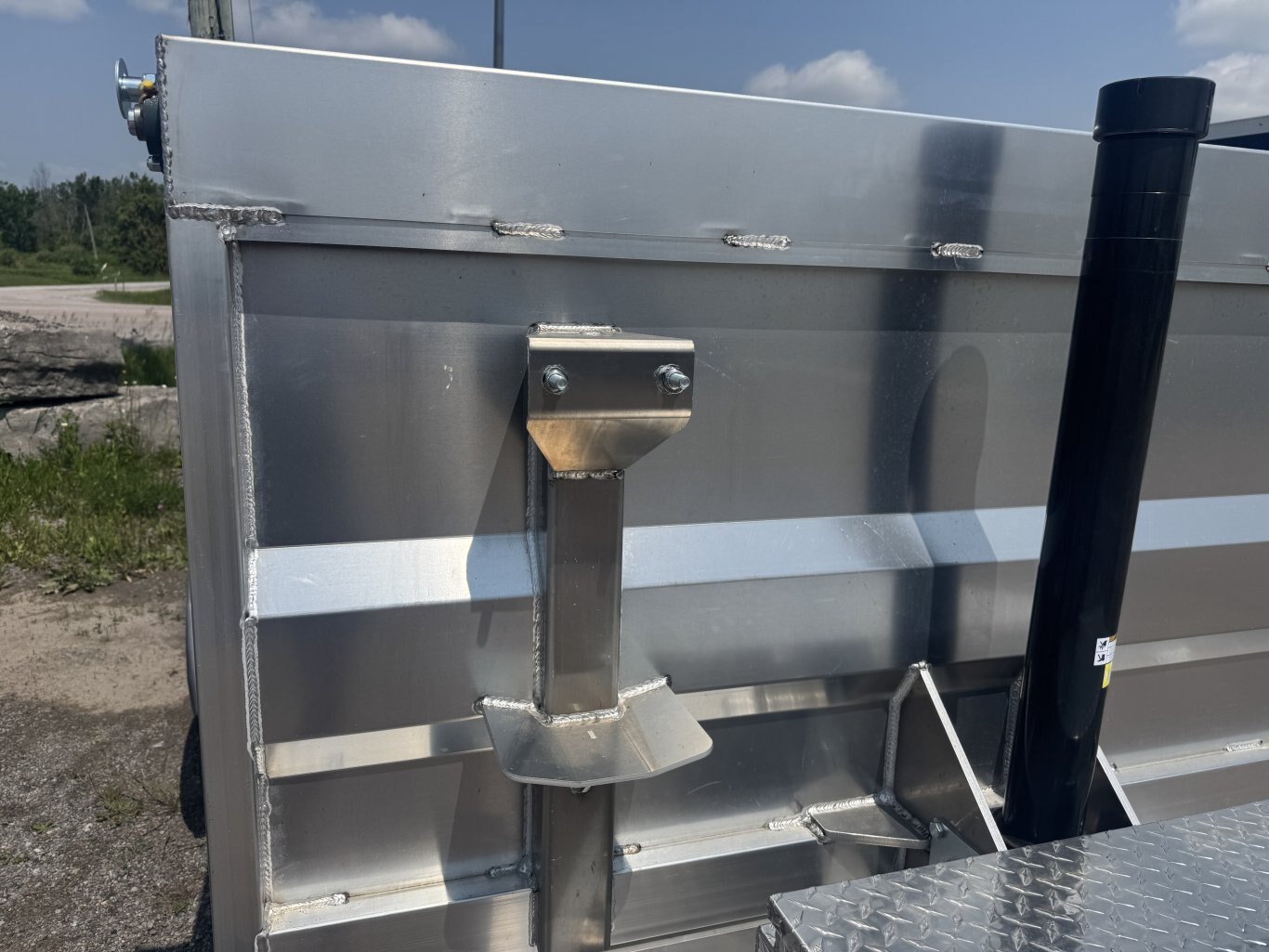 ENBECK 5 TON ALUMINUM DUMP TRAILER