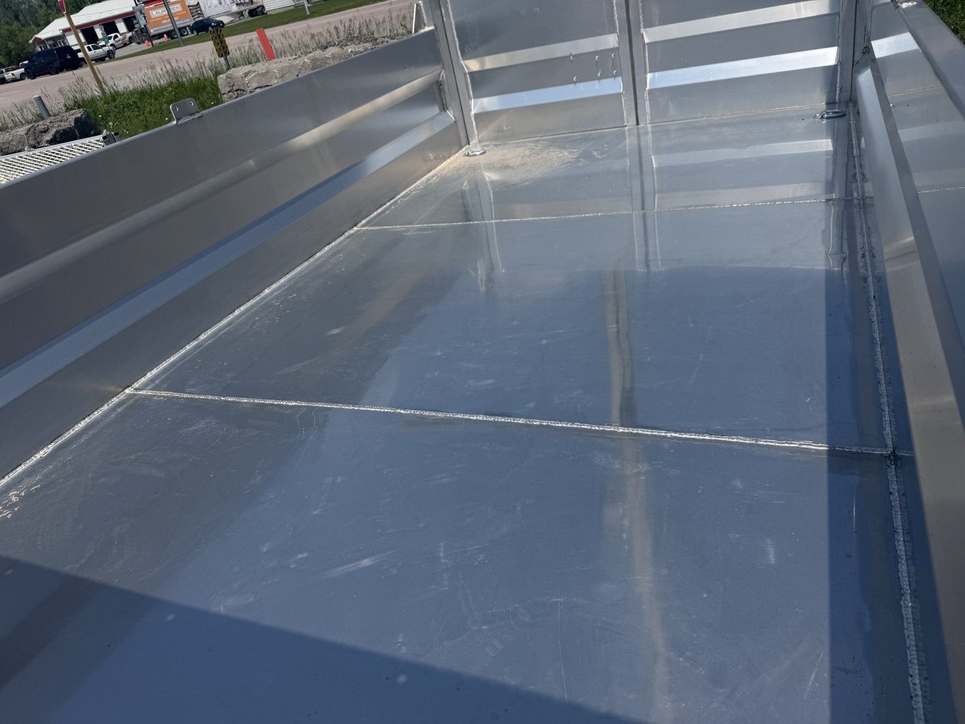 ENBECK 5 TON ALUMINUM DUMP TRAILER