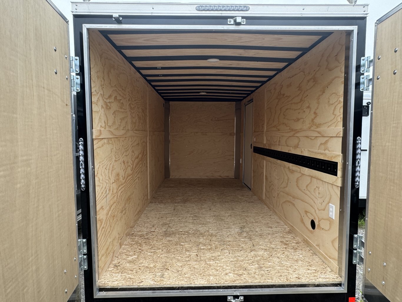 7X16 CONTRACTOR TRAILER