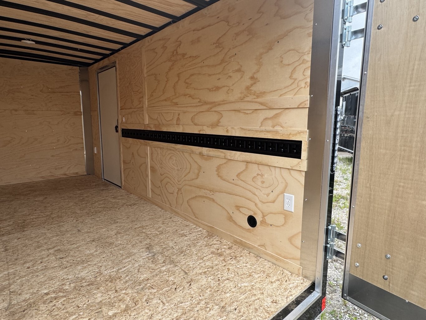 7X16 CONTRACTOR TRAILER