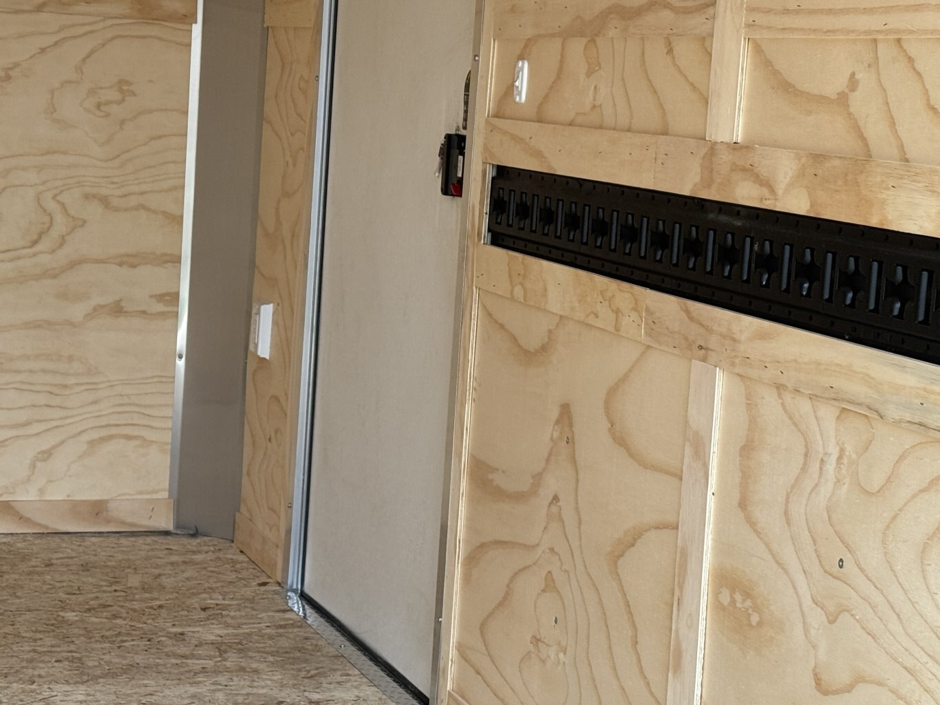 7X16 CONTRACTOR TRAILER