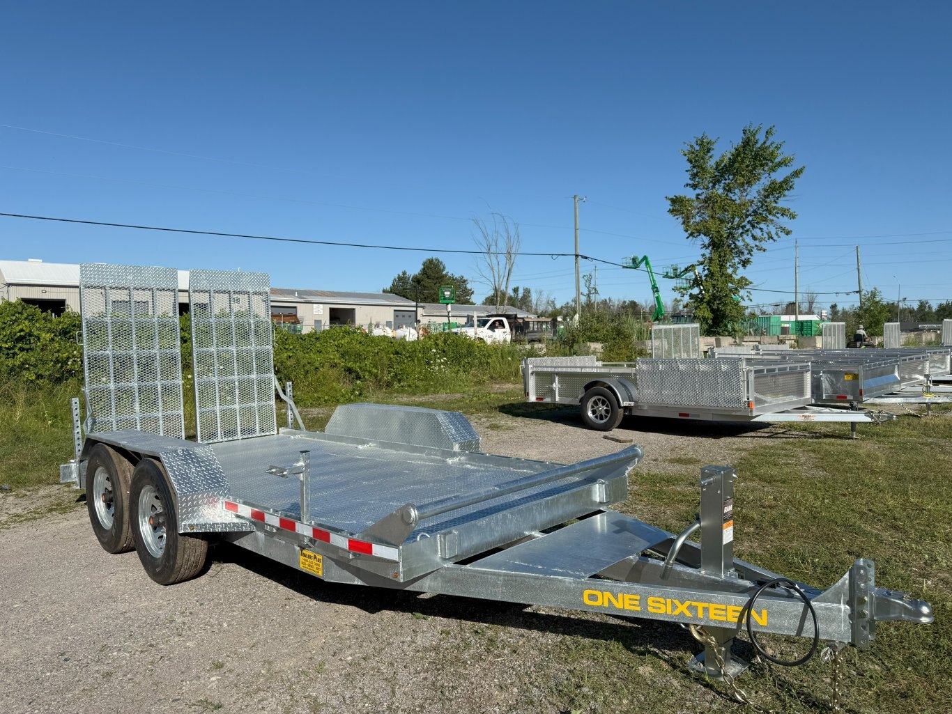 ONE SIXTEEN 14' SCISSOR TRAILER