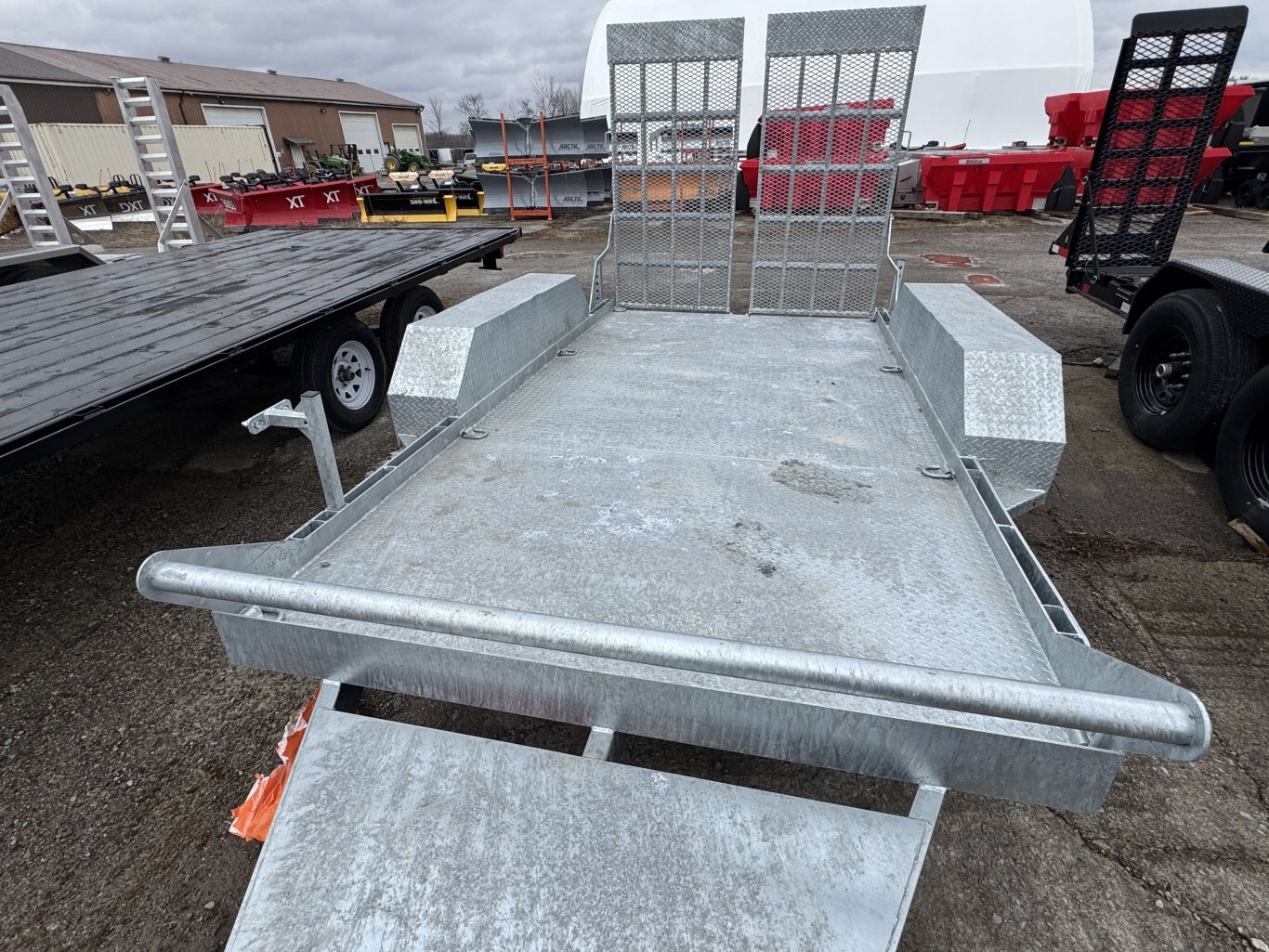 ONE SIXTEEN 6X12 SCISSOR LIFT TRAILER