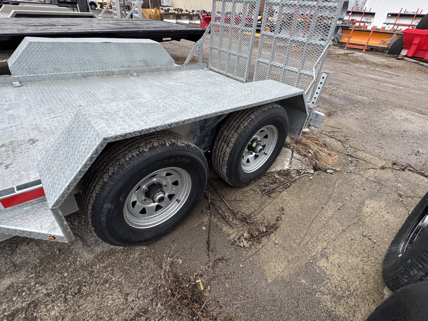 ONE SIXTEEN 6X12 SCISSOR LIFT TRAILER