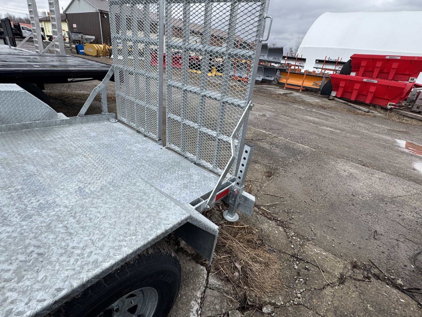 ONE SIXTEEN 6X12 SCISSOR LIFT TRAILER