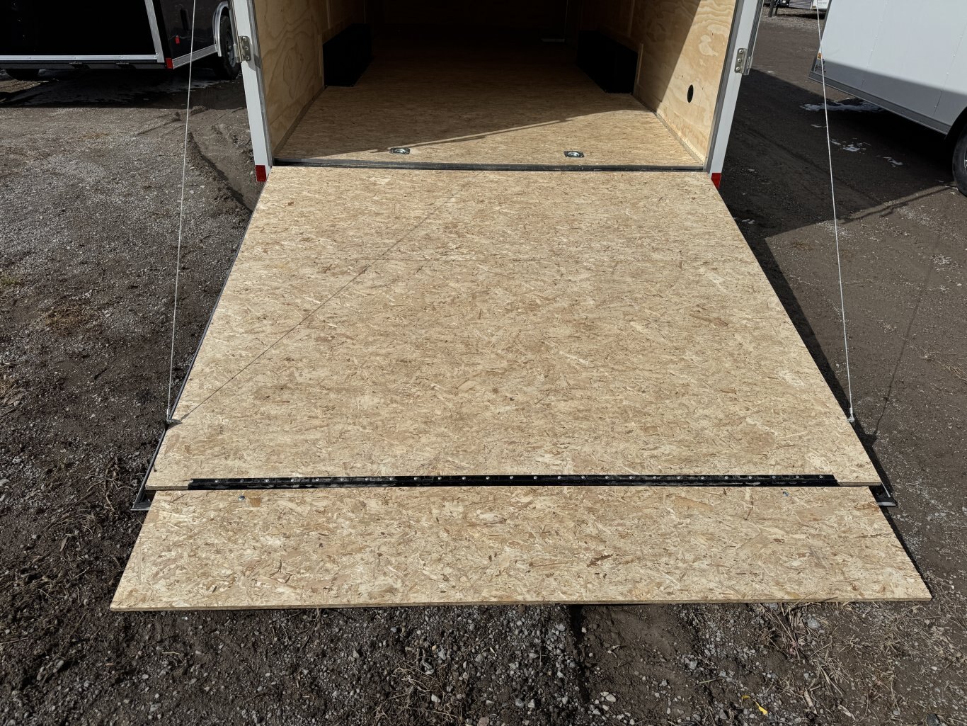 DARKHORSE 24' CAR HAULER