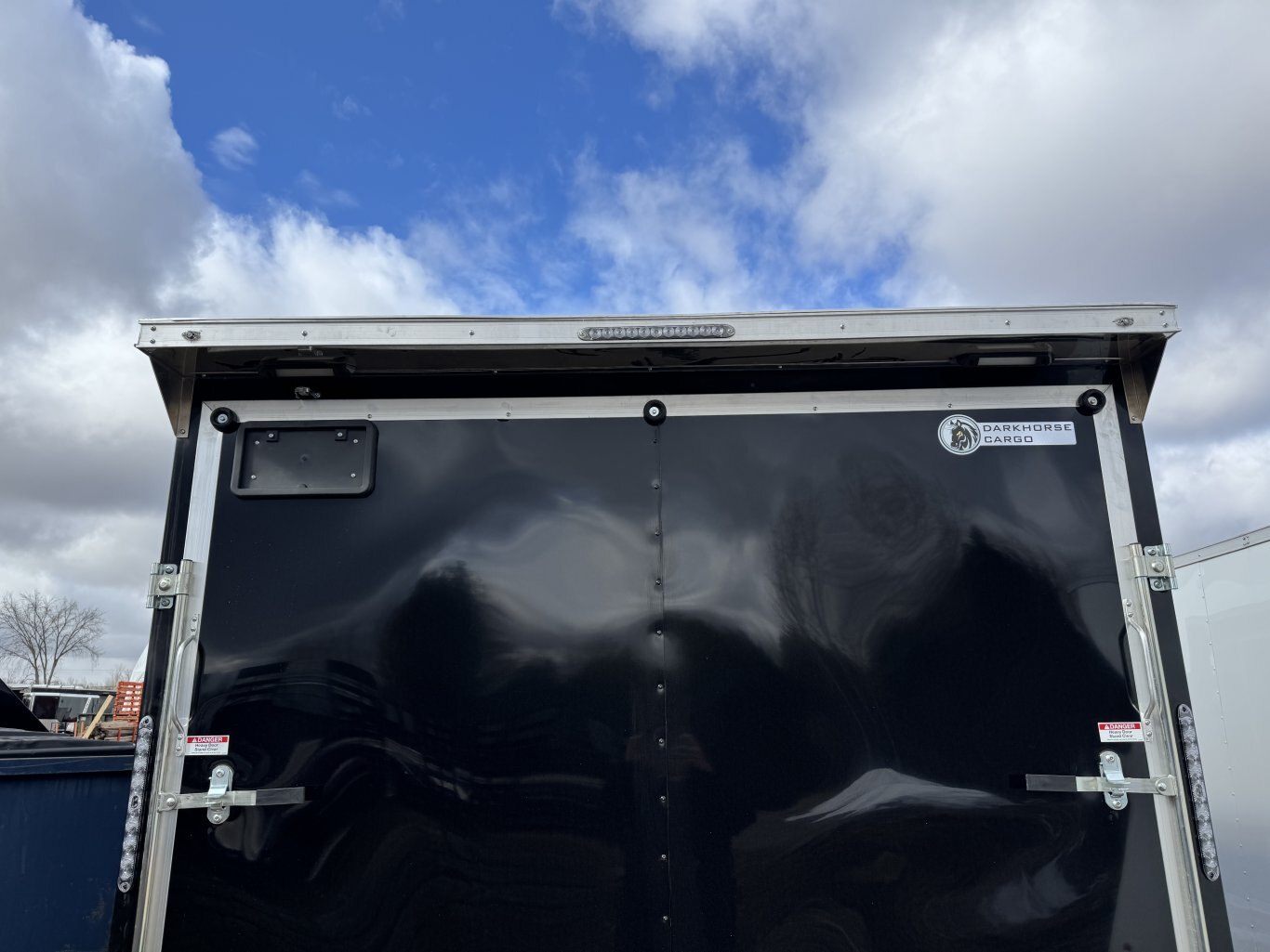 DARKHORSE 20' CAR HAULER WITH 5200S