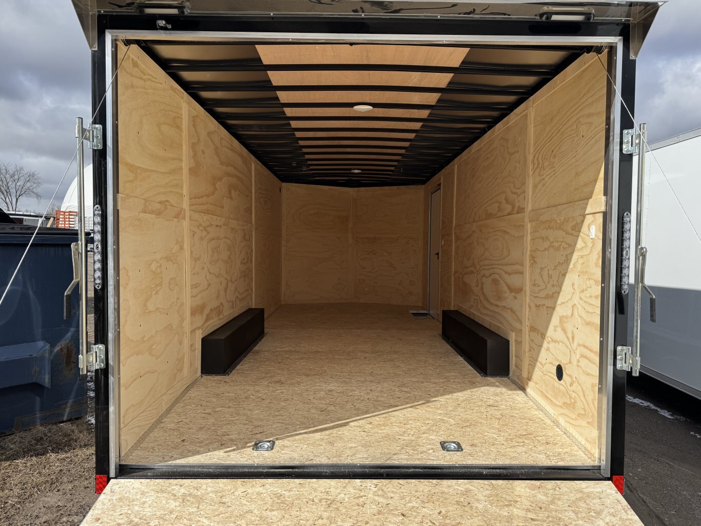 DARKHORSE 20' CAR HAULER WITH 5200S