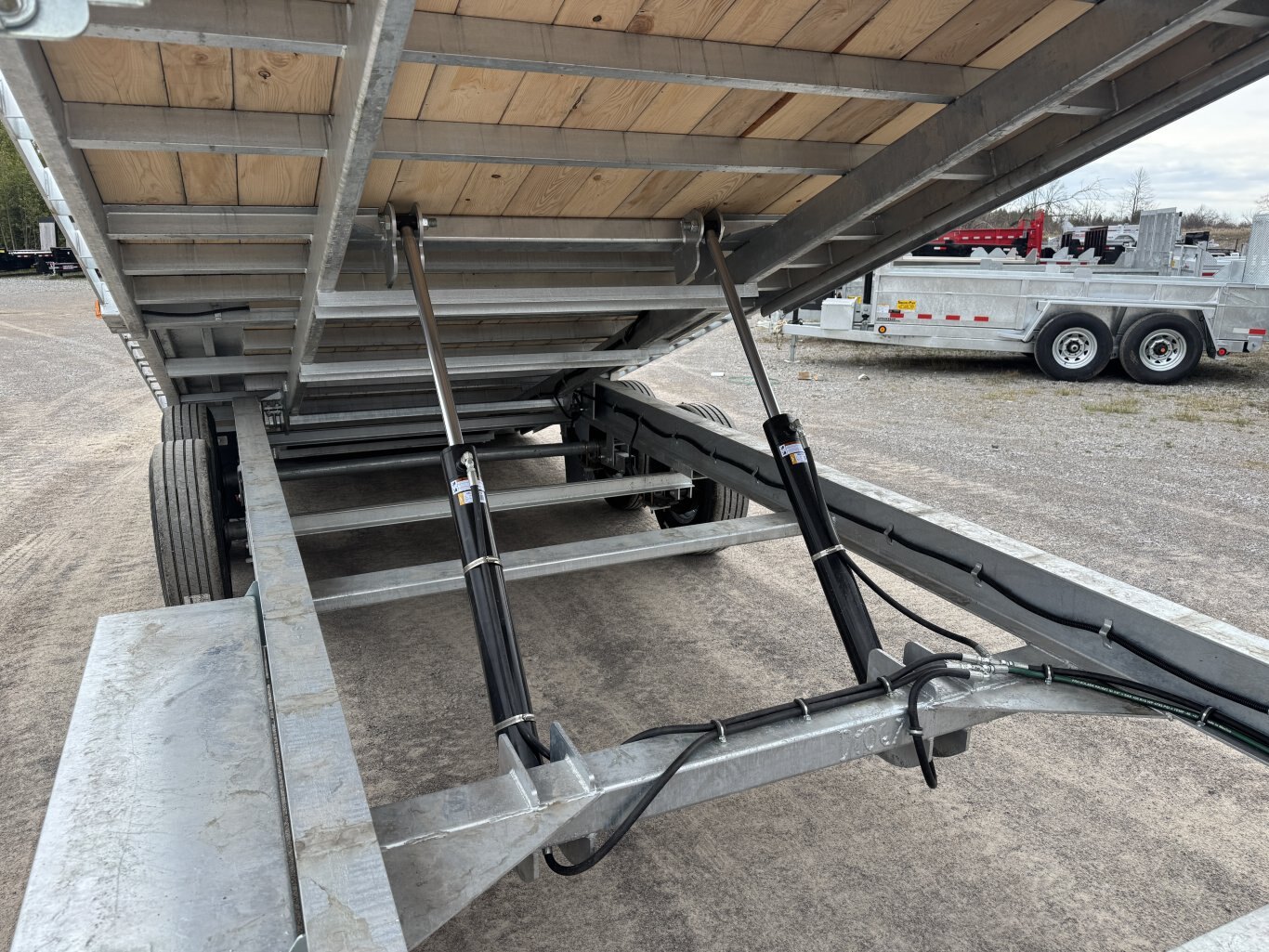2025 N&N 24' DECKOVER TILT TRAILER