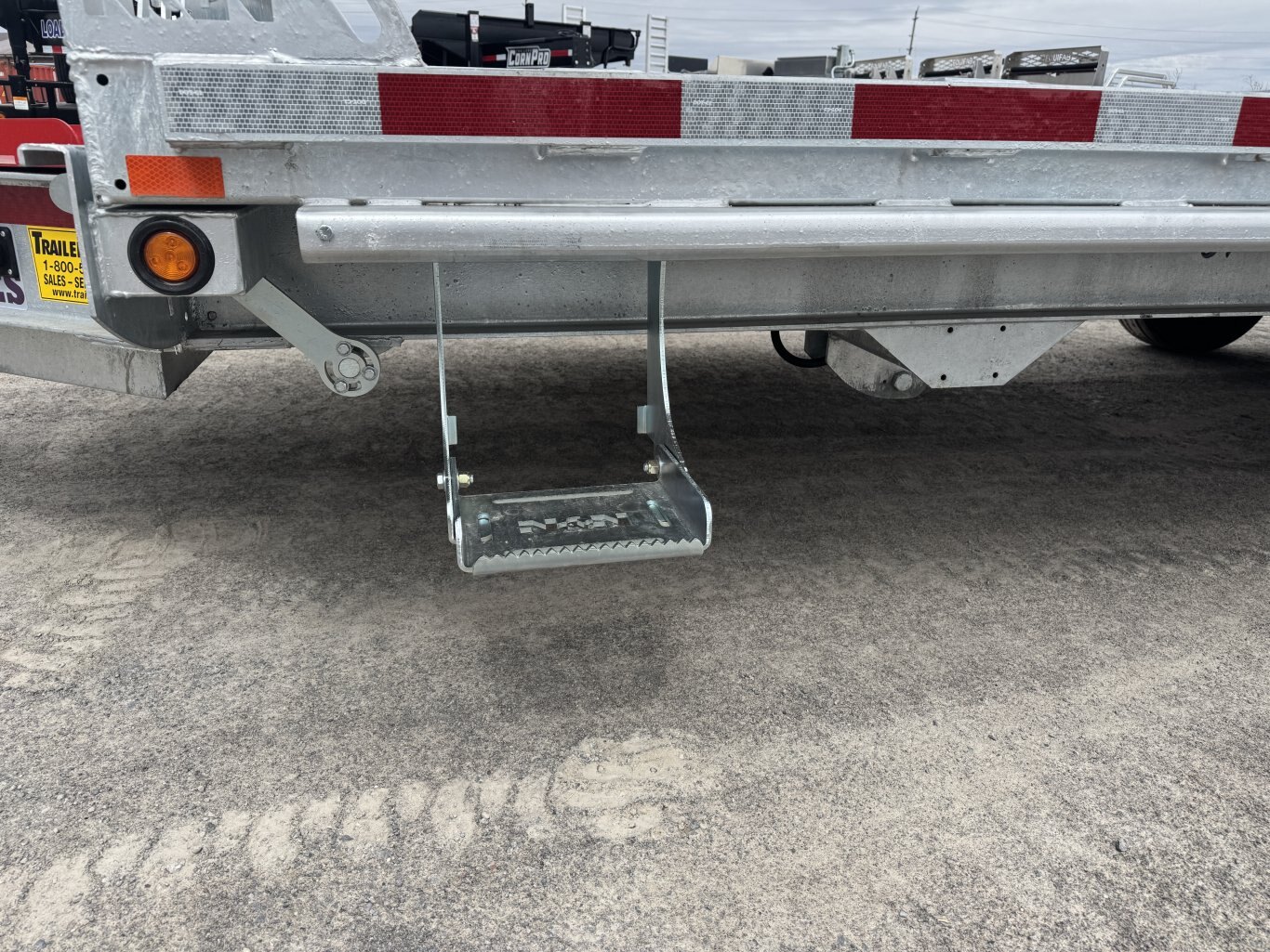 2025 N&N 24' DECKOVER TILT TRAILER