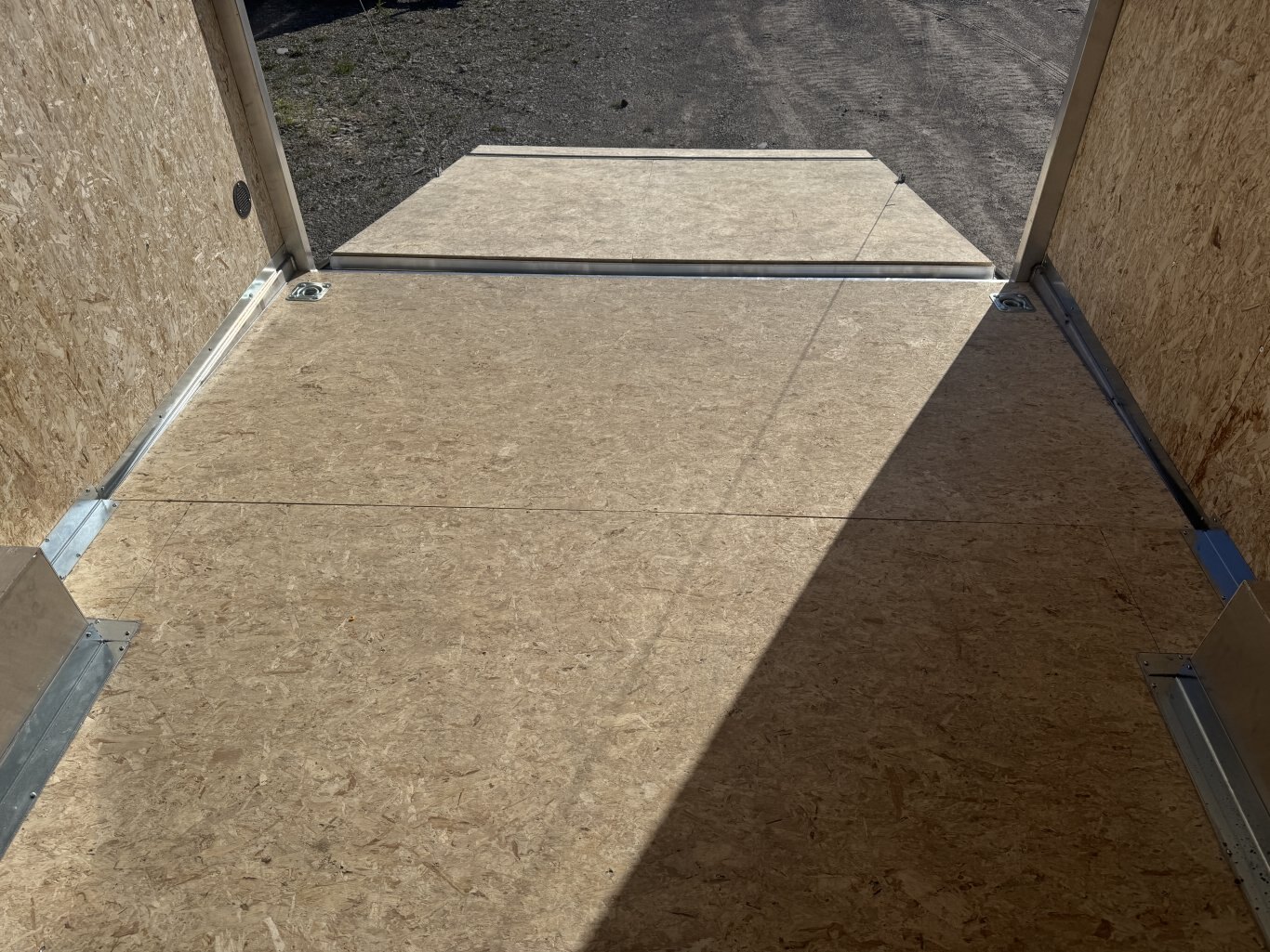 2025 ENBECK 20' CARGO TRAILER