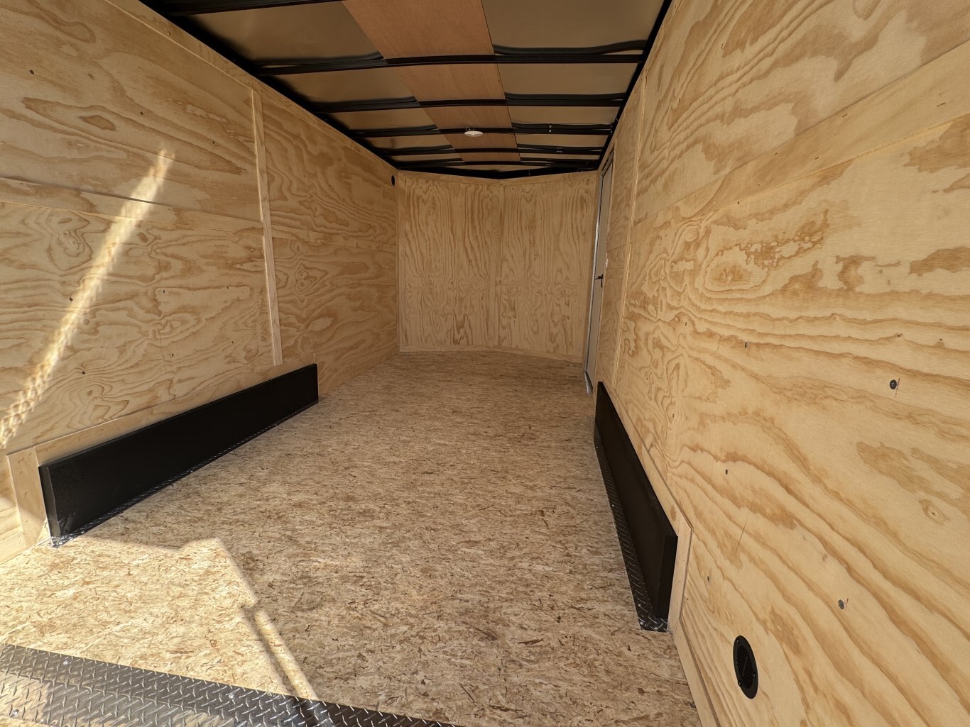 DARKHORSE 16' CARGO TRAILER