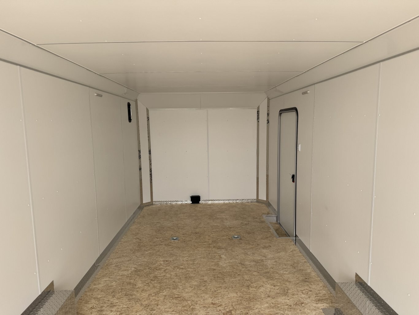 2026 LEGEND 24' ENCLOSED TRAILER