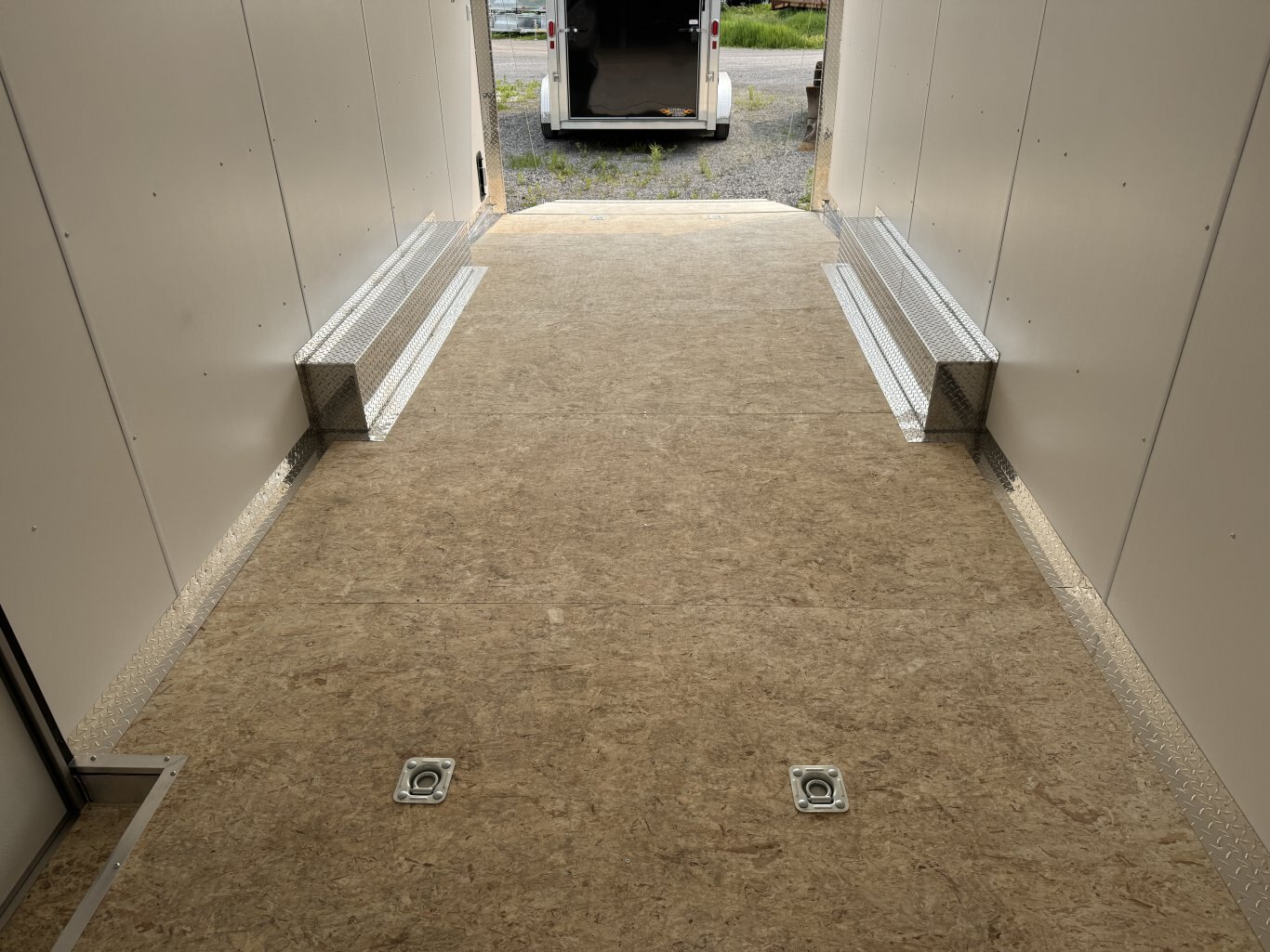 2026 LEGEND 24' ENCLOSED TRAILER