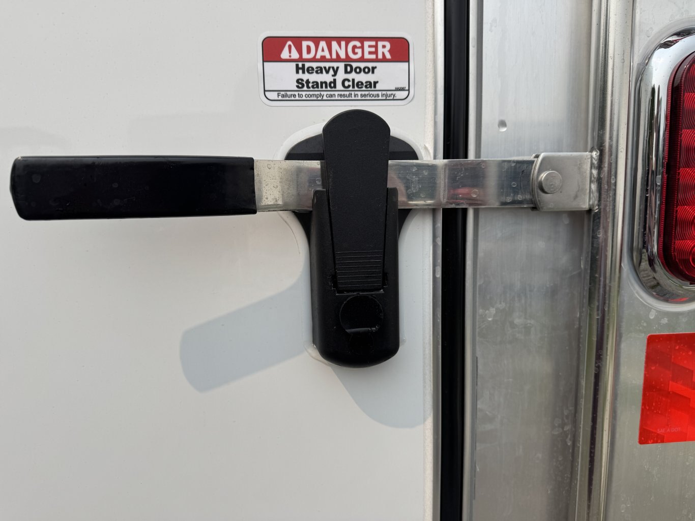 2026 LEGEND 24' ENCLOSED TRAILER