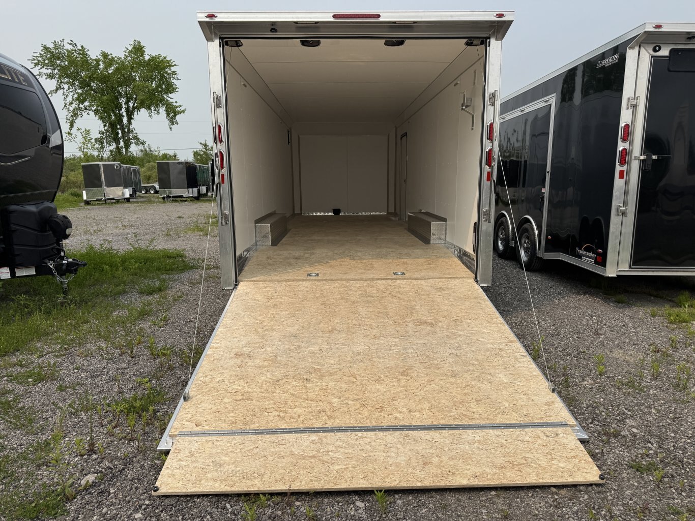 2026 LEGEND 24' ENCLOSED TRAILER