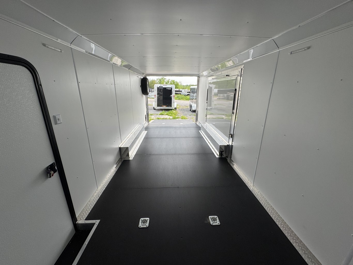 2026 LEGEND 24' ENCLOSED TRAILER